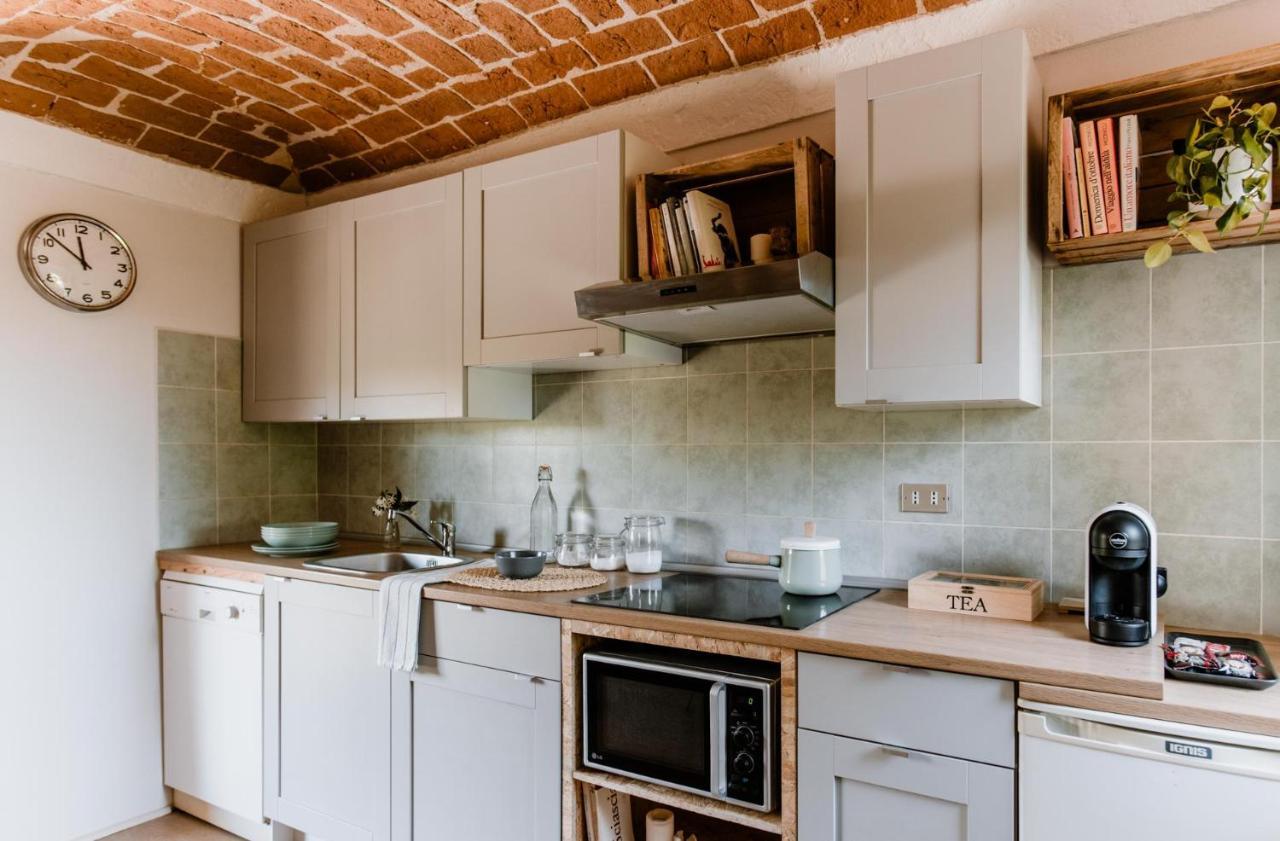 Lindhouse - Country House A Govone Bagian luar foto